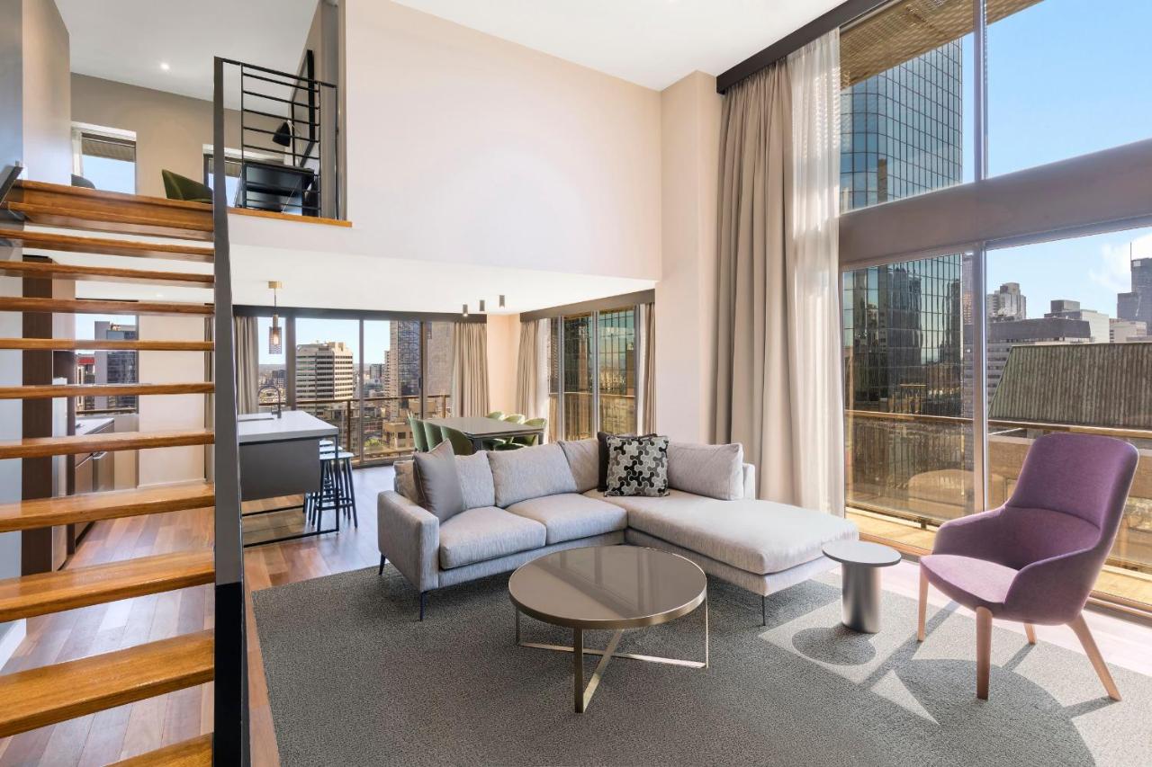 Adina Apartment Hotel Melbourne interior