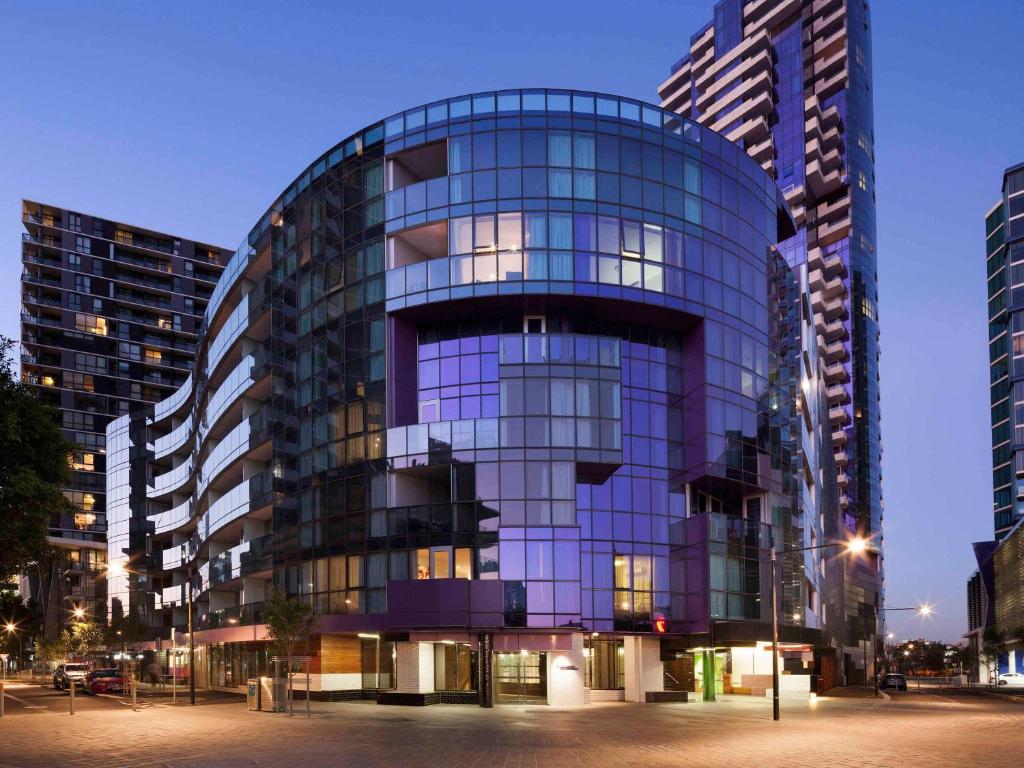 Two-Bedroom Apartment — The Sebel Melbourne Docklands in Docklands