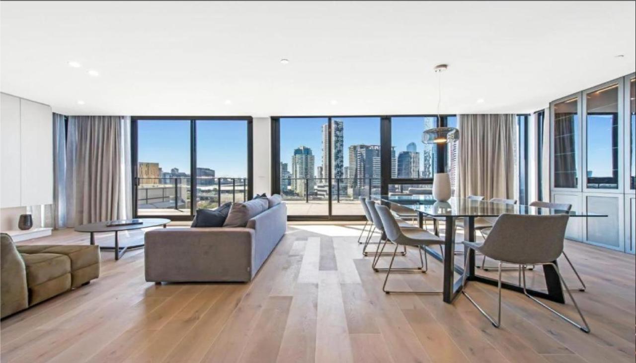 23 AMAZING Airbnb Penthouses for the Ultimate Getaway - Penthouse Apartment Weekend Getaway